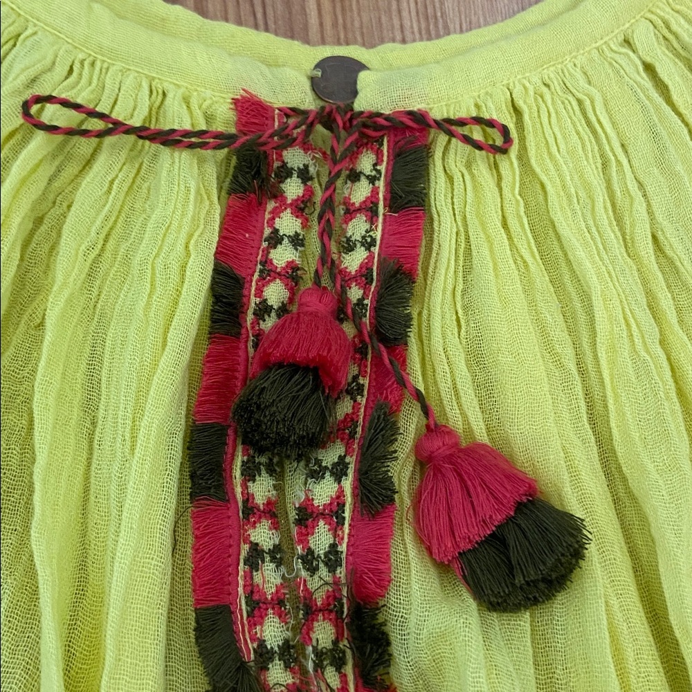 ❤️ HOST PICK ❤️ FREE PEOPLE embroidered cotton gauze peasant top with tassels M - Picture 5 of 14